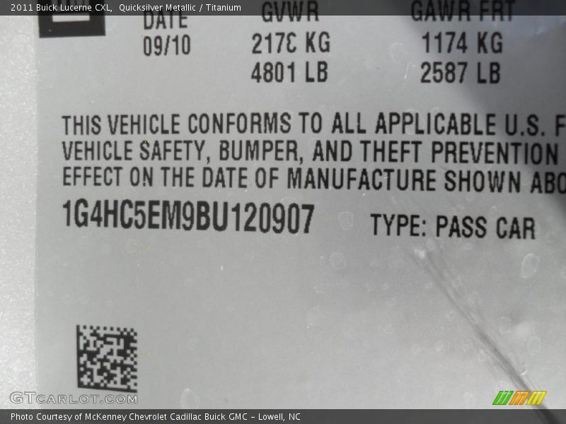 Quicksilver Metallic / Titanium 2011 Buick Lucerne CXL