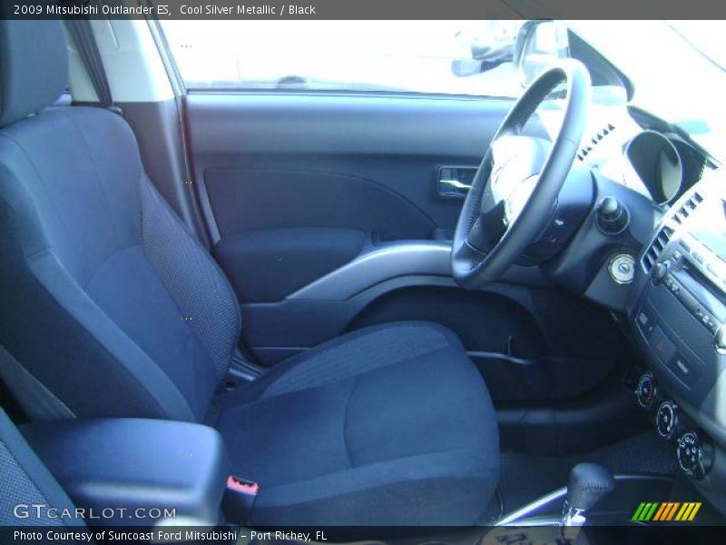 Cool Silver Metallic / Black 2009 Mitsubishi Outlander ES