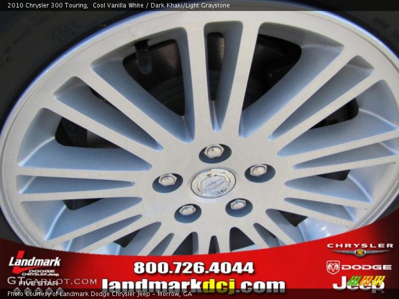 Cool Vanilla White / Dark Khaki/Light Graystone 2010 Chrysler 300 Touring