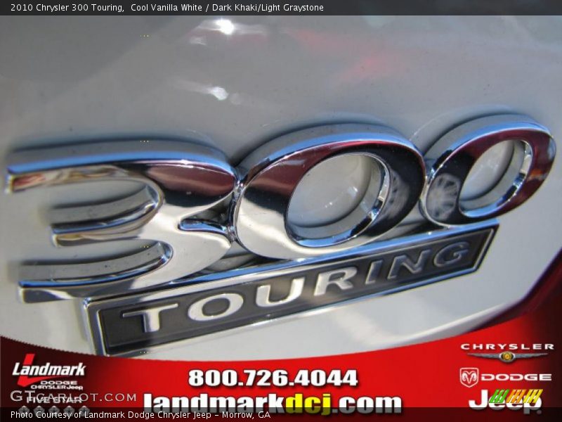 Cool Vanilla White / Dark Khaki/Light Graystone 2010 Chrysler 300 Touring