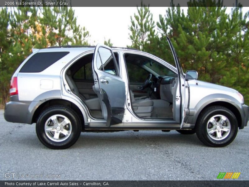 Silver / Gray 2006 Kia Sorento EX
