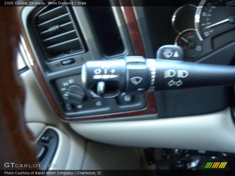 White Diamond / Shale 2005 Cadillac Escalade
