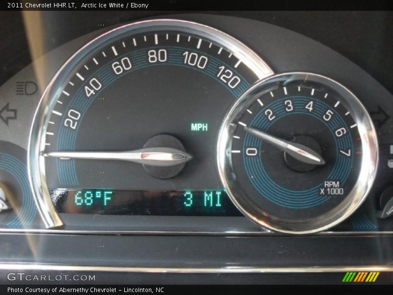 Arctic Ice White / Ebony 2011 Chevrolet HHR LT