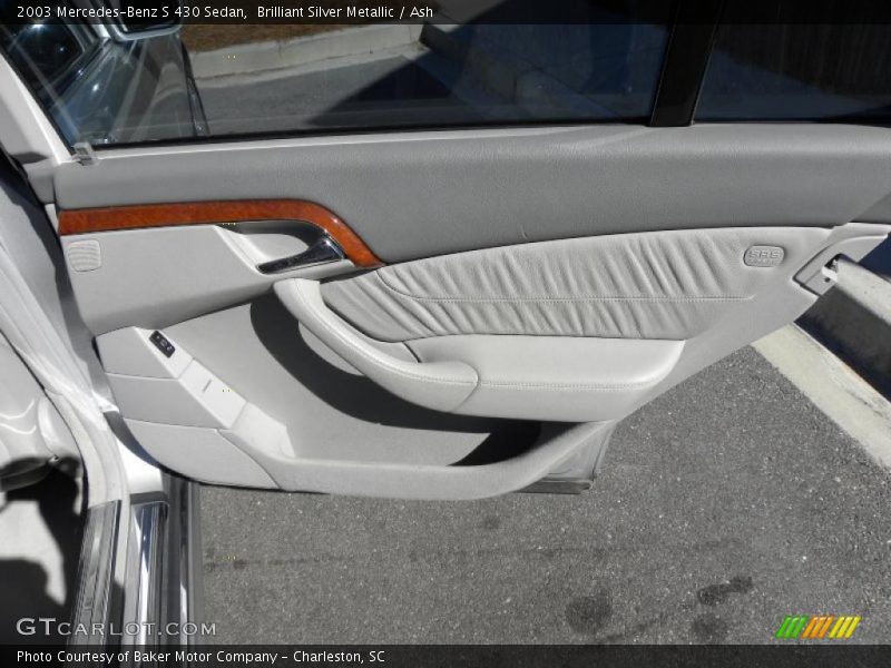 Door Panel of 2003 S 430 Sedan