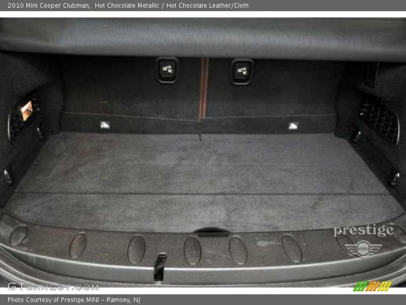 Hot Chocolate Metallic / Hot Chocolate Leather/Cloth 2010 Mini Cooper Clubman