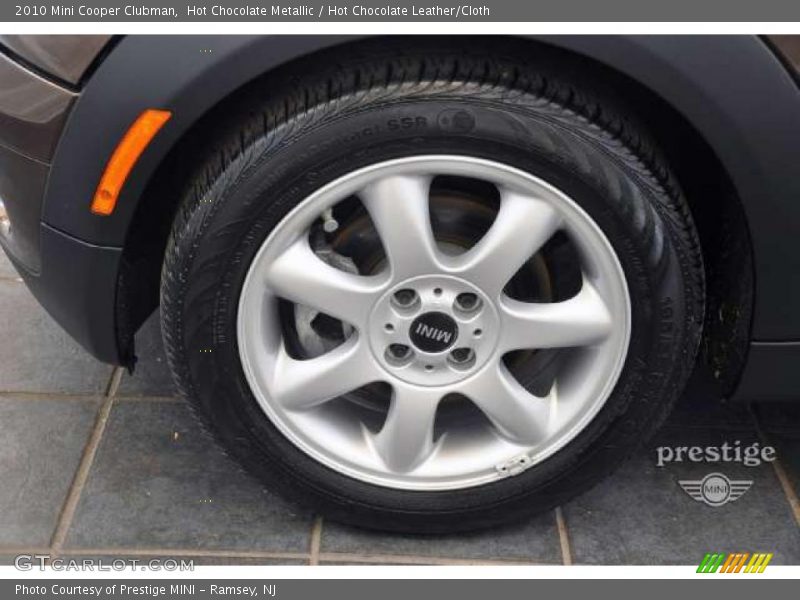 Hot Chocolate Metallic / Hot Chocolate Leather/Cloth 2010 Mini Cooper Clubman