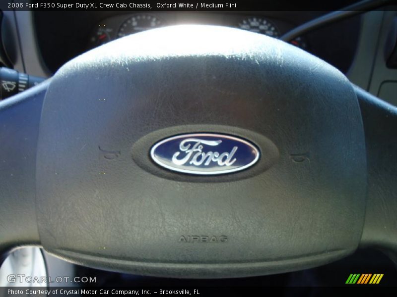 Oxford White / Medium Flint 2006 Ford F350 Super Duty XL Crew Cab Chassis