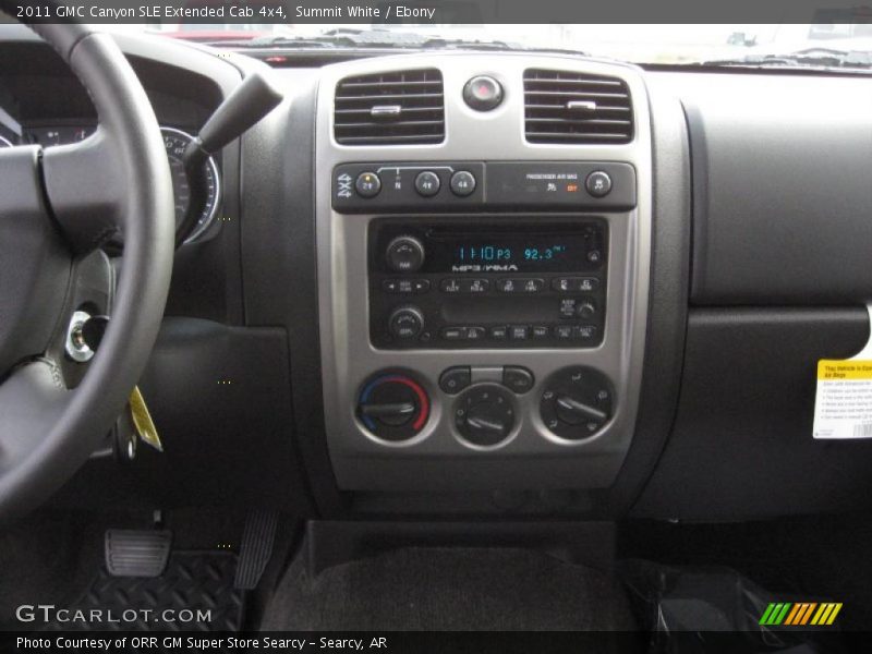 Controls of 2011 Canyon SLE Extended Cab 4x4