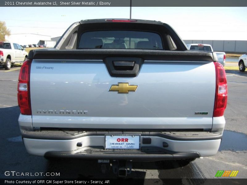 Sheer Silver Metallic / Ebony 2011 Chevrolet Avalanche LS