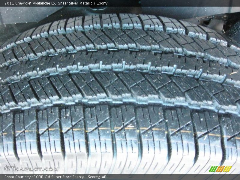 Sheer Silver Metallic / Ebony 2011 Chevrolet Avalanche LS