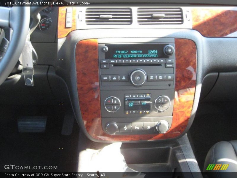 Black / Ebony 2011 Chevrolet Avalanche LT 4x4