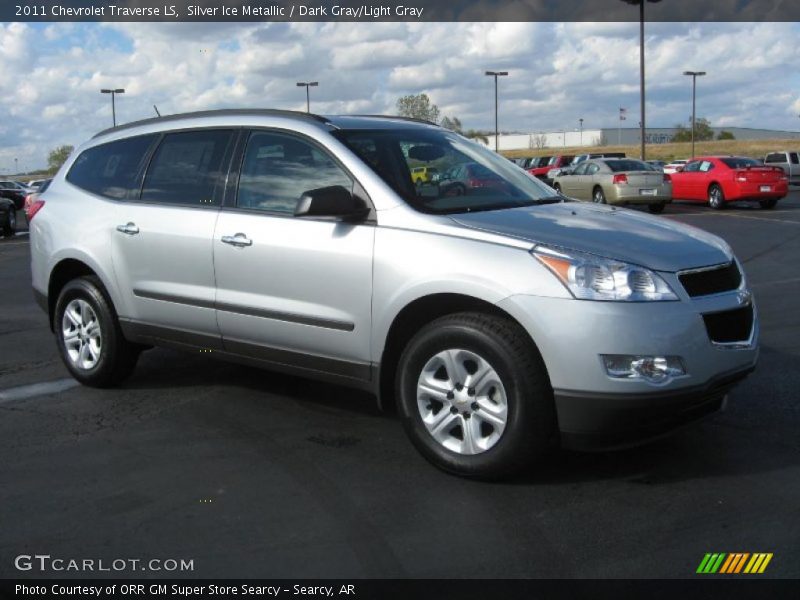 Front 3/4 View of 2011 Traverse LS