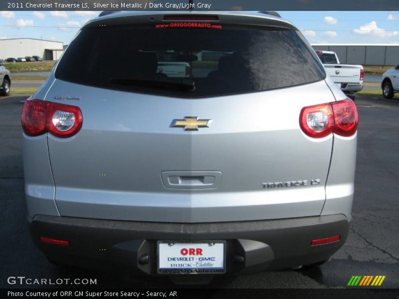 Silver Ice Metallic / Dark Gray/Light Gray 2011 Chevrolet Traverse LS
