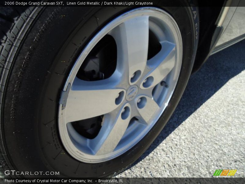 2006 Grand Caravan SXT Wheel