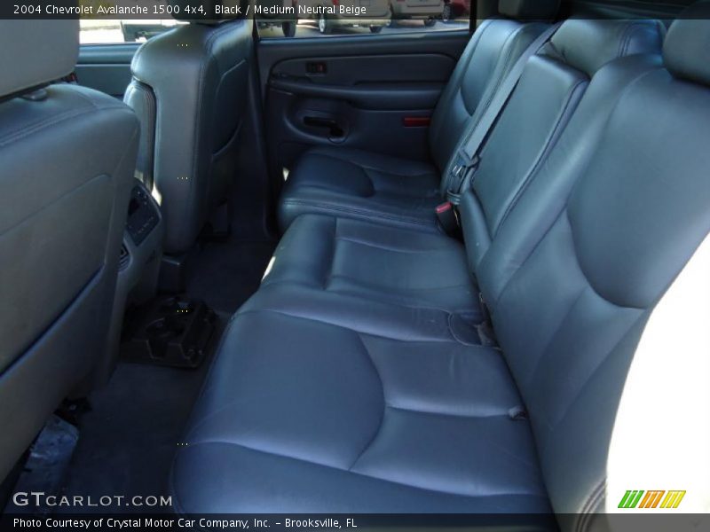 Black / Medium Neutral Beige 2004 Chevrolet Avalanche 1500 4x4