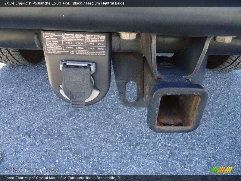 Black / Medium Neutral Beige 2004 Chevrolet Avalanche 1500 4x4