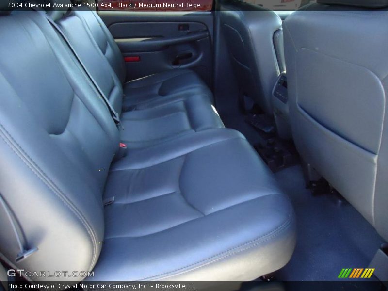 Black / Medium Neutral Beige 2004 Chevrolet Avalanche 1500 4x4