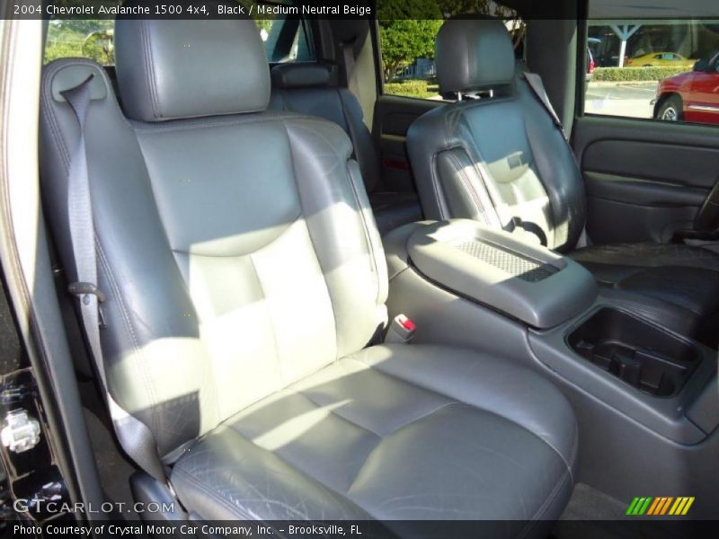 Black / Medium Neutral Beige 2004 Chevrolet Avalanche 1500 4x4