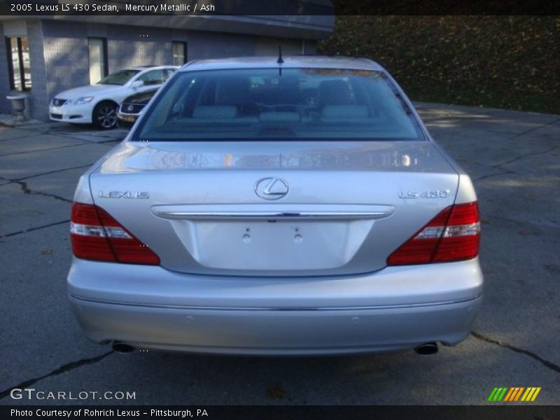 Mercury Metallic / Ash 2005 Lexus LS 430 Sedan