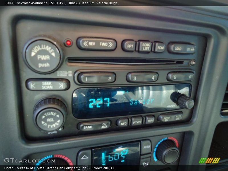 Black / Medium Neutral Beige 2004 Chevrolet Avalanche 1500 4x4