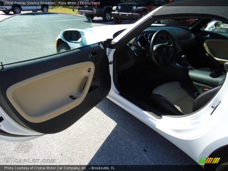 Pure White / Ebony/Sand 2008 Pontiac Solstice Roadster