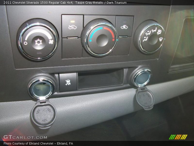 Controls of 2011 Silverado 1500 Regular Cab 4x4