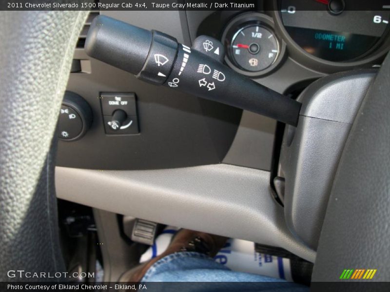 Controls of 2011 Silverado 1500 Regular Cab 4x4