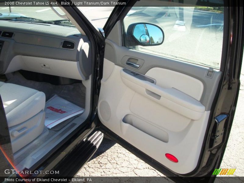 Black / Light Titanium/Dark Titanium 2008 Chevrolet Tahoe LS 4x4
