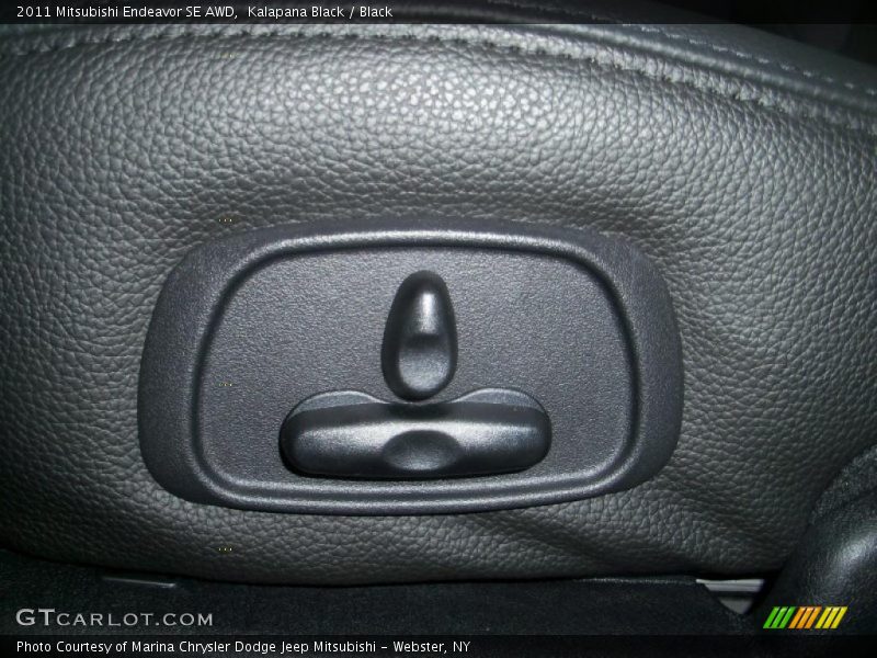 Kalapana Black / Black 2011 Mitsubishi Endeavor SE AWD