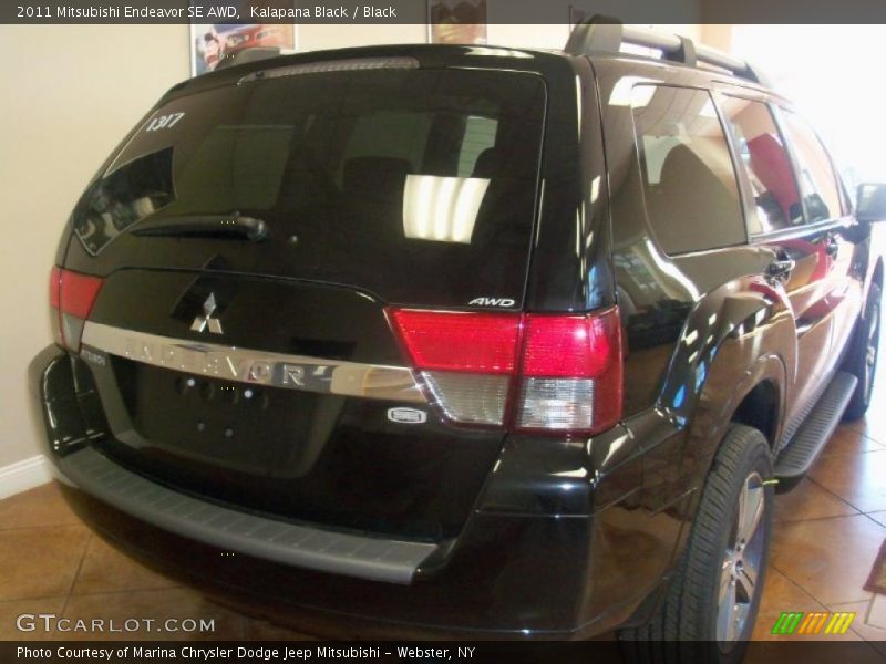 Kalapana Black / Black 2011 Mitsubishi Endeavor SE AWD