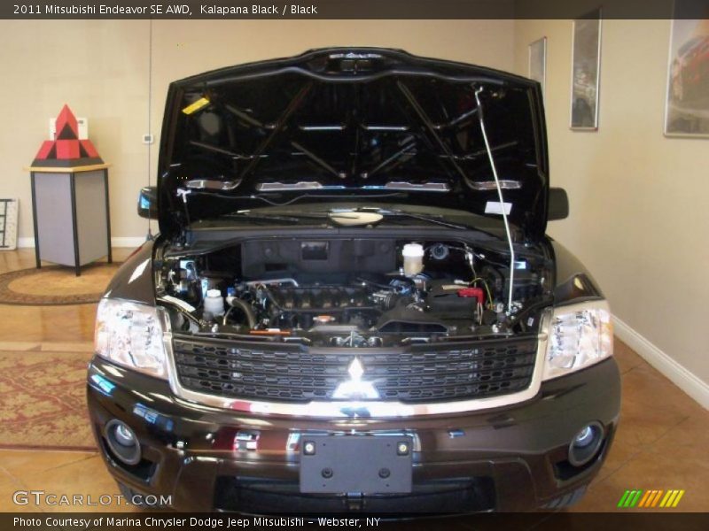 Kalapana Black / Black 2011 Mitsubishi Endeavor SE AWD
