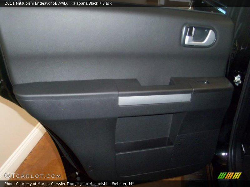 Kalapana Black / Black 2011 Mitsubishi Endeavor SE AWD