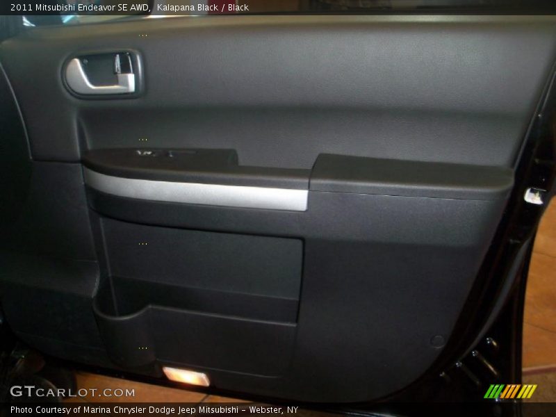Kalapana Black / Black 2011 Mitsubishi Endeavor SE AWD