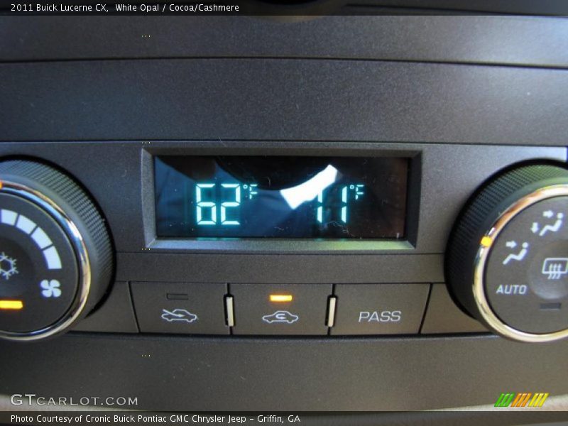 Controls of 2011 Lucerne CX