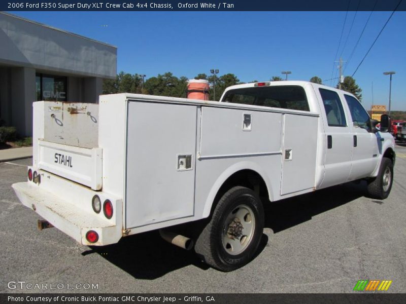 Oxford White / Tan 2006 Ford F350 Super Duty XLT Crew Cab 4x4 Chassis