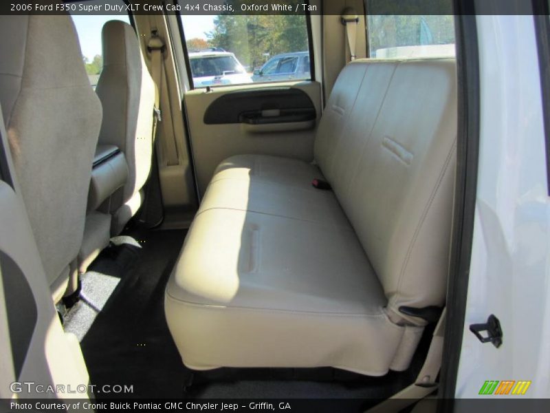  2006 F350 Super Duty XLT Crew Cab 4x4 Chassis Tan Interior
