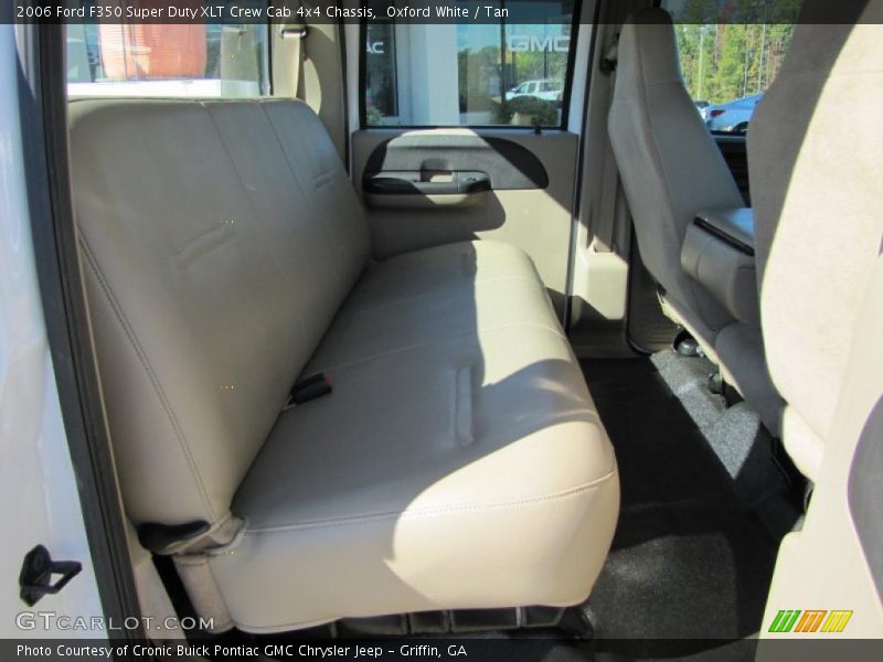  2006 F350 Super Duty XLT Crew Cab 4x4 Chassis Tan Interior