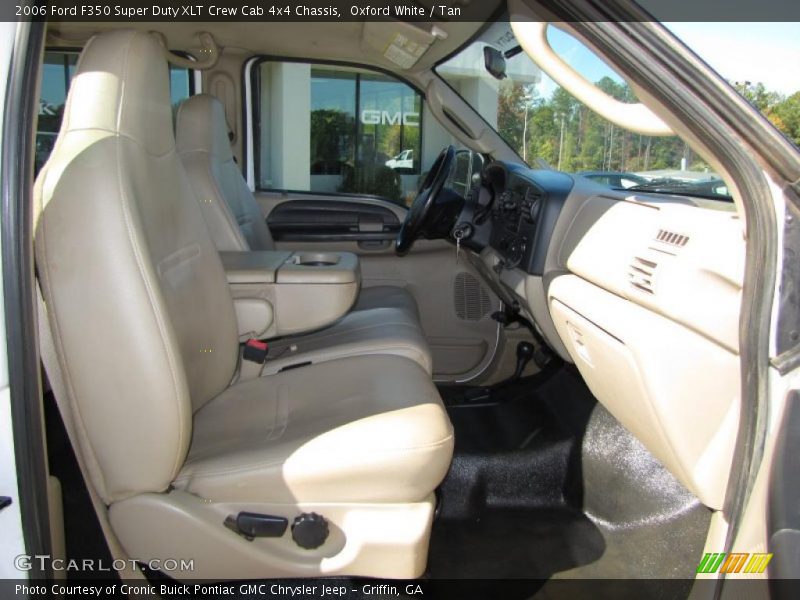  2006 F350 Super Duty XLT Crew Cab 4x4 Chassis Tan Interior