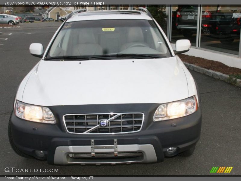 Ice White / Taupe 2007 Volvo XC70 AWD Cross Country