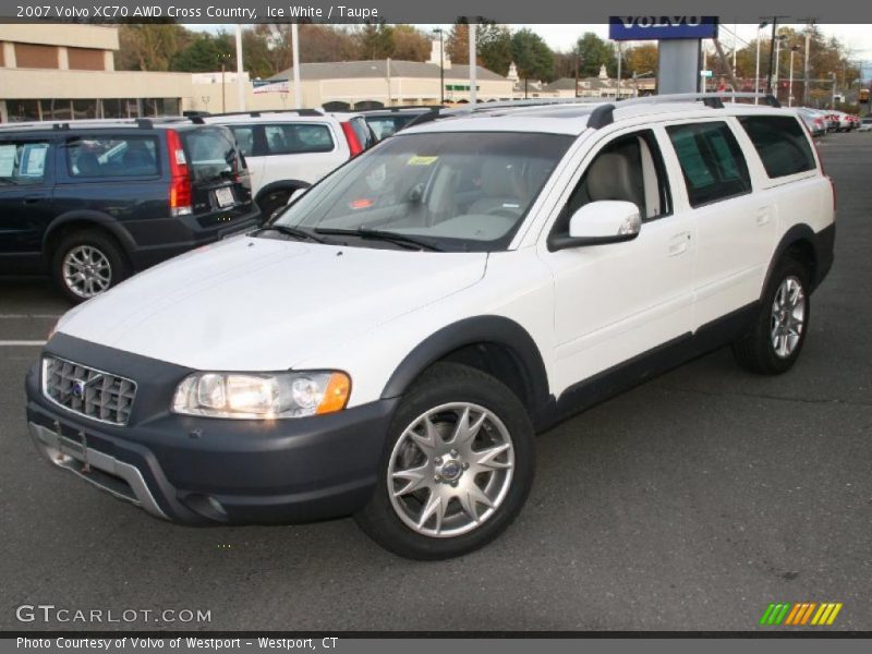 Ice White / Taupe 2007 Volvo XC70 AWD Cross Country