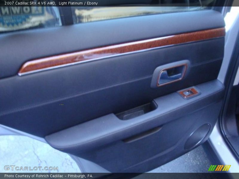 Light Platinum / Ebony 2007 Cadillac SRX 4 V6 AWD