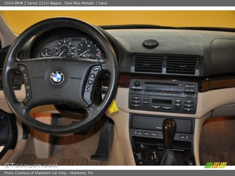 Dashboard of 2004 3 Series 325xi Wagon