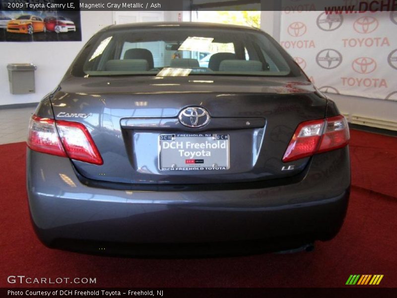 Magnetic Gray Metallic / Ash 2009 Toyota Camry LE
