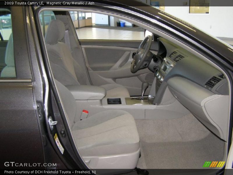 Magnetic Gray Metallic / Ash 2009 Toyota Camry LE