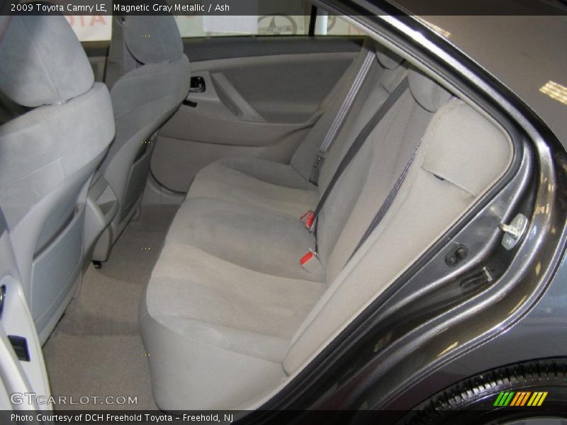 Magnetic Gray Metallic / Ash 2009 Toyota Camry LE