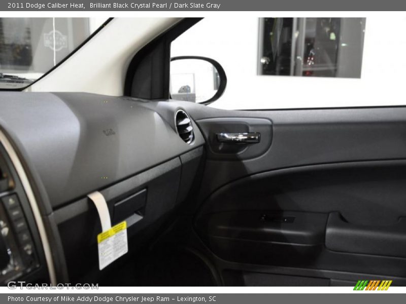 Brilliant Black Crystal Pearl / Dark Slate Gray 2011 Dodge Caliber Heat