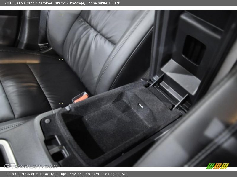 Stone White / Black 2011 Jeep Grand Cherokee Laredo X Package
