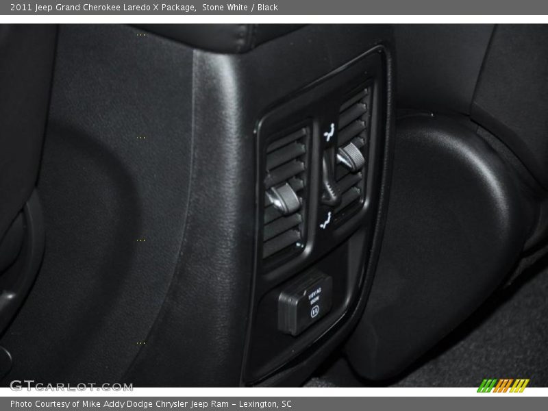 Stone White / Black 2011 Jeep Grand Cherokee Laredo X Package