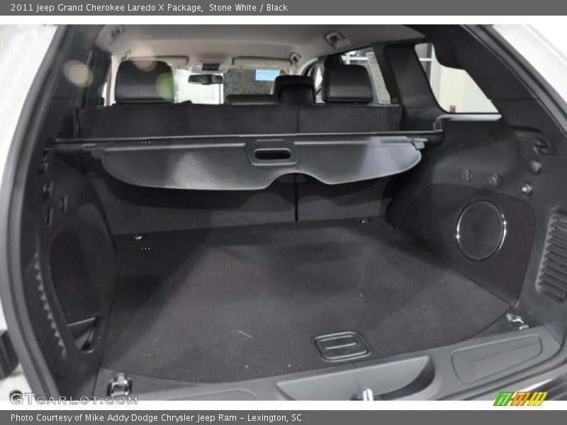  2011 Grand Cherokee Laredo X Package Trunk