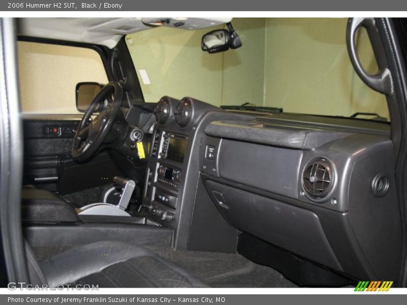 Black / Ebony 2006 Hummer H2 SUT